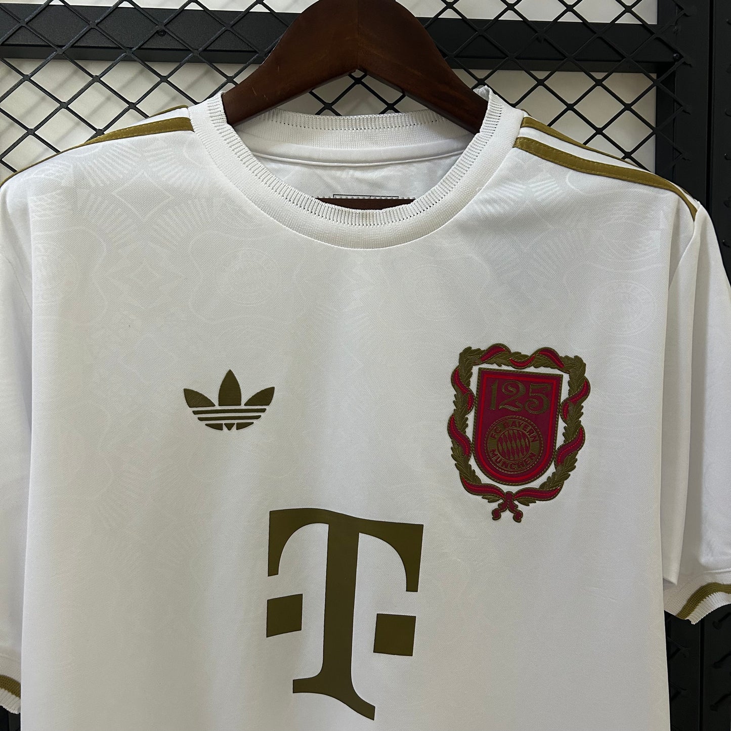 Harry Kane #9 Bayern Munich 2025–2026 T-Shirt – Player Version
