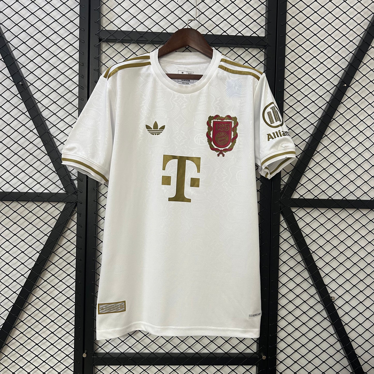 Harry Kane #9 Bayern Munich 2025–2026 T-Shirt – Player Version